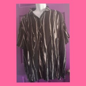 💐4/$10-Forever 21 Black and White Striped Short-Sleeve Button Shirt